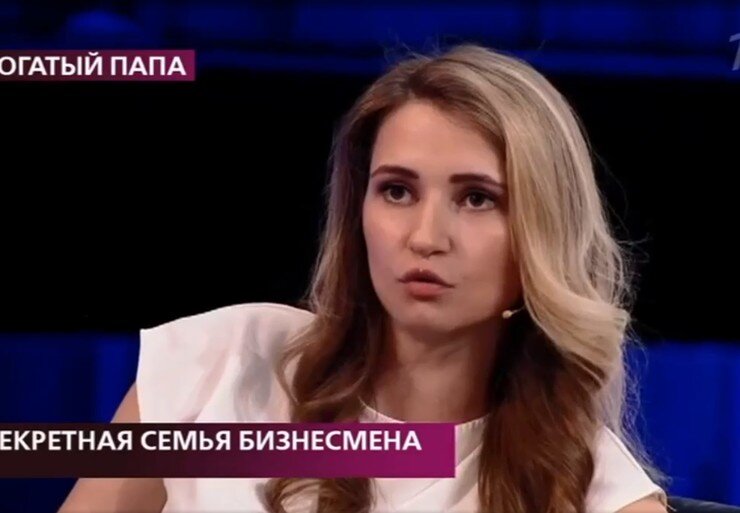    Дарья утверждает, что Акбар отказывается от дочериКадр из видео