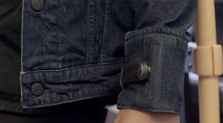 Levi's