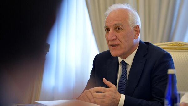    © Photo : official site of the President of RA