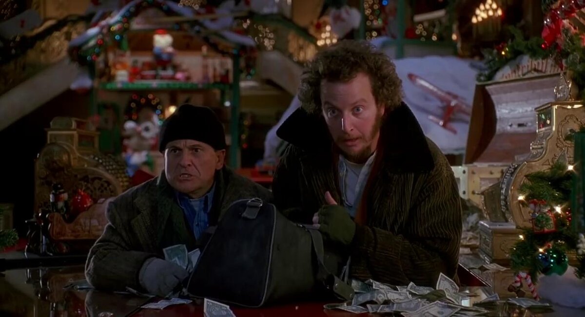 1 дома хороший перевод. Home Alone 2 Operation ho ho ho.