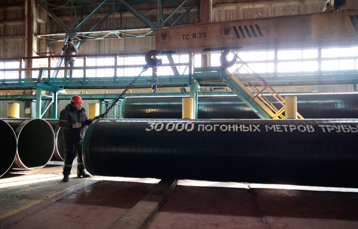 Производство труб для строящегося водовода из Ростовской области в ДНР // Sputnik / Сергей Аверин