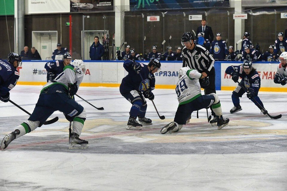    Болельщики рассказали о возгорании в ДС «Олимпийский» на первом домашнем матче ХК «Рязань-ВДВ». Фото: телеграм-канал губернатора Павла Малкова.