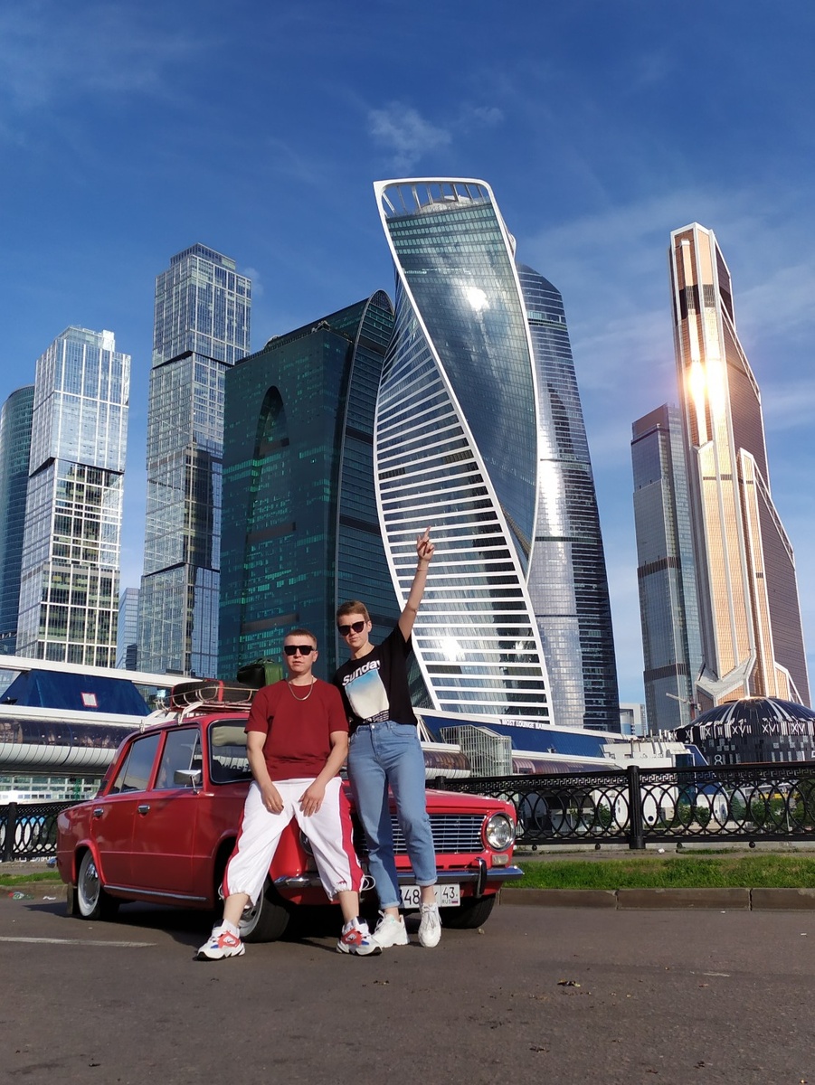 Фото: vk.com/2hottrippers