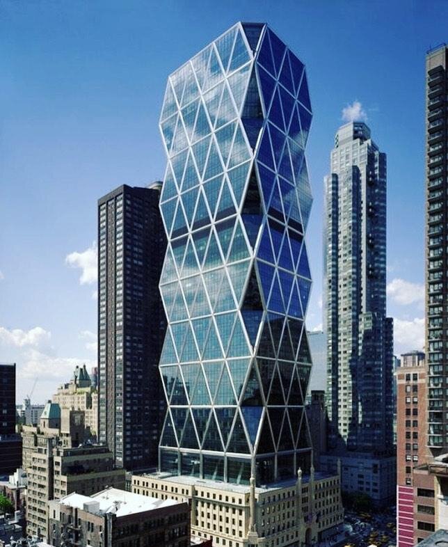  Hearst Tower – высота 182 м. Фото by Silvia Rivelli https://www.instagram.com/p/ByKRzB8oLAK/