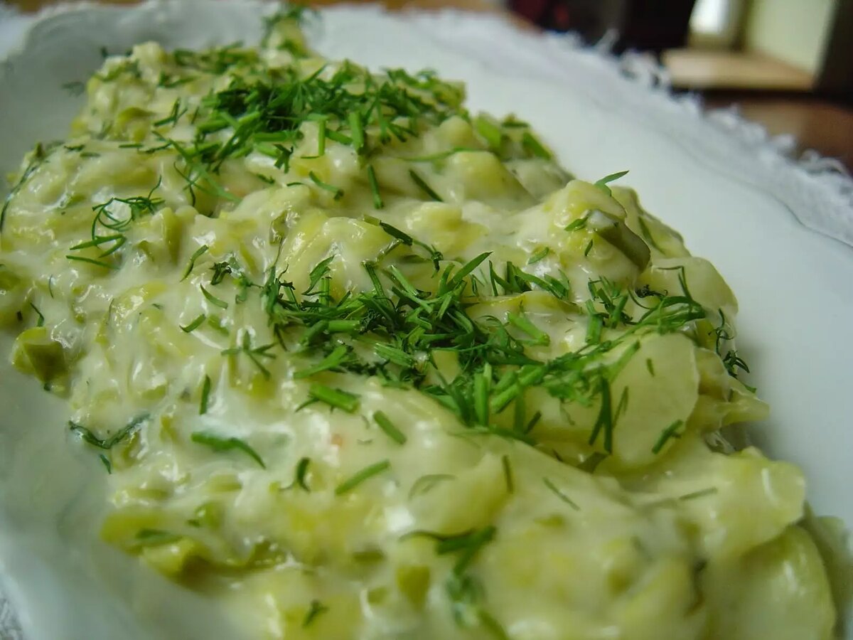 Песня капуста очень вкусная. Капуста белокочанная нарезанная. Салат из капусты. Диетическая тушеная капуста. Гм капуста по московски.