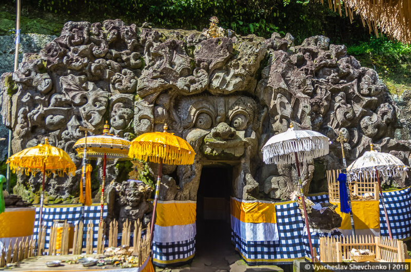 Пещера Слона Goa Gajah, Bali, Indonesia
