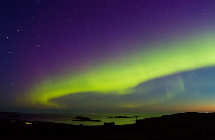 Фото: Северное сияние в Великобритании, вид на северо-запад от Вестинга. flickr.com/op_timus