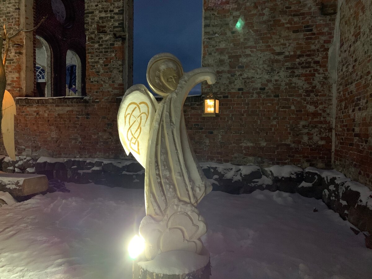 Ангел на храме