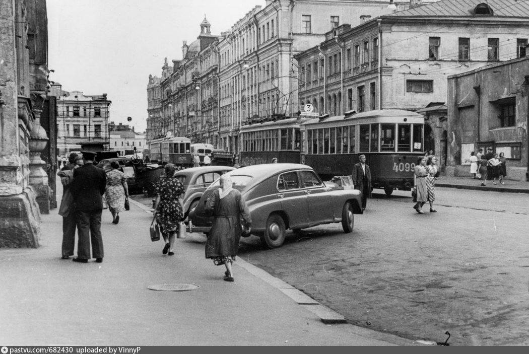 Проезд Серова, 1955 - 1956 г. Автор Марк Рабей.