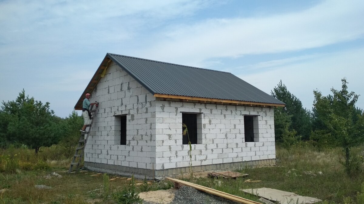 Дом из газоблока. Построили за неделю
