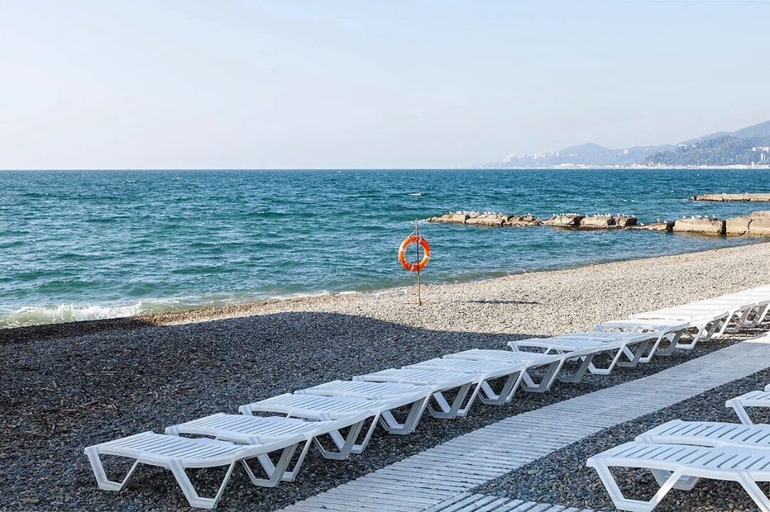 Пляж санатория "Знание" в Сочи