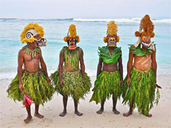 Можно было бы сильно упростить и сказать, что измена – это «плохо» просто потому, что причиняет боль. Но такая логика непоследовательна, врачебные процедуры тоже бывают болезненными, и «плохими» от этого не становятся. К тому же больно здесь только пострадавшей стороне; изменщик, напротив, получает радость «запретных» удовольствий.