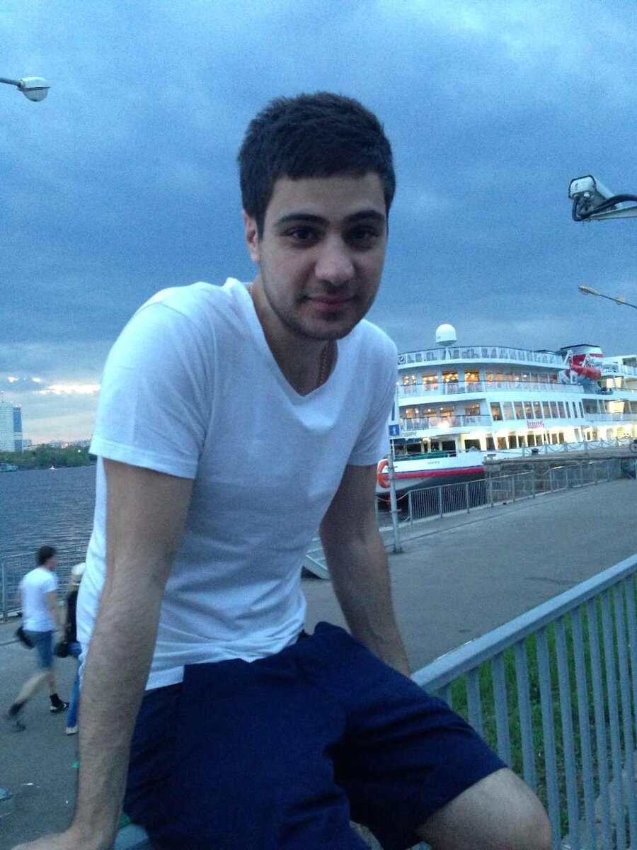 Фотография взята на официальной страничке давида