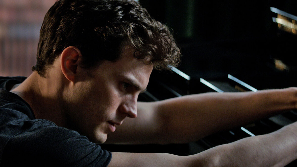 Джейми Дорнан в роли Кристиана Грея. Фильм "50 оттенков серого". Фото: markmanage.com