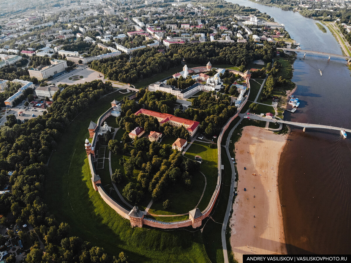 Novgorod city. Великий Новгород с высоты птичьего полета. Кремль Нижнего Новгорода с высоты птичьего полета. Великий Новгород Кремль с высоты птичьего полета. Великий Новгород Кремль сверху.