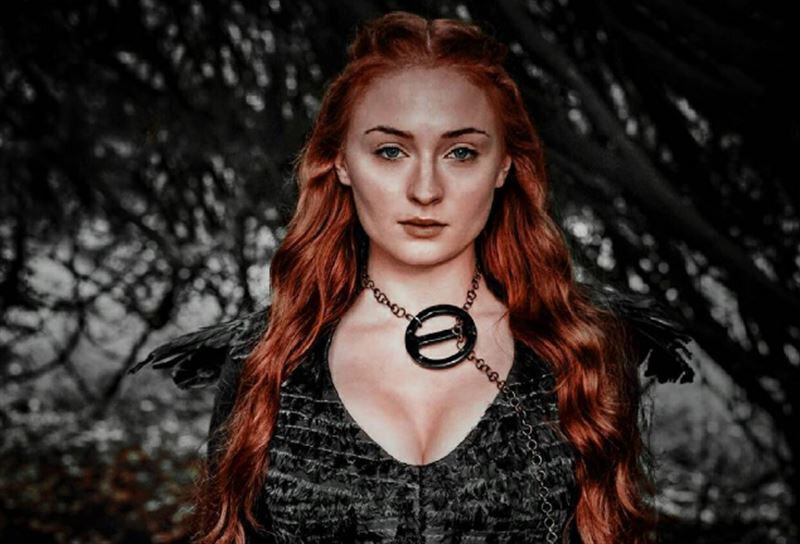 Санса Старк - одна из ключевых героинь фэнтезийной саги Джорджа Мартина в исполнении Софи Тернер.