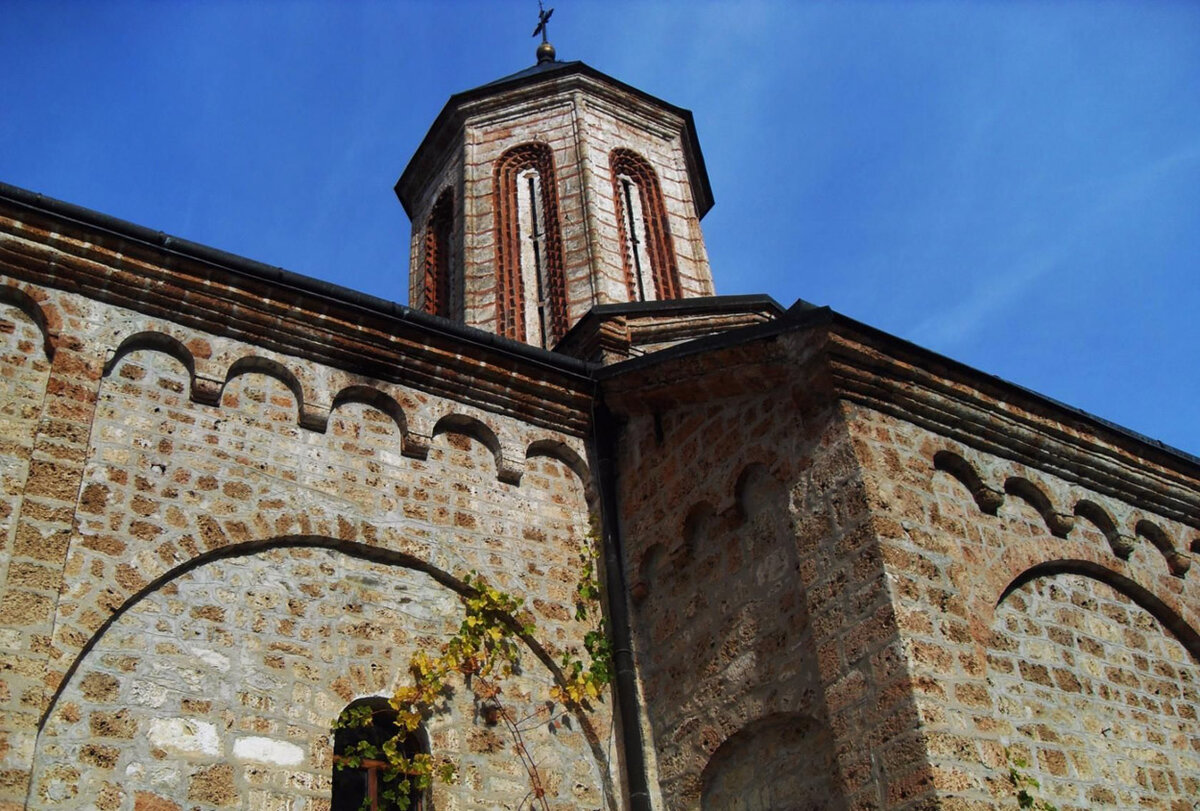 Монастырь Рача