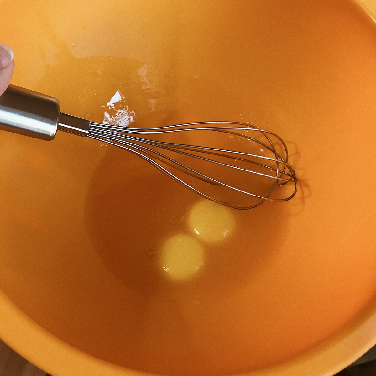 Желтки и масло