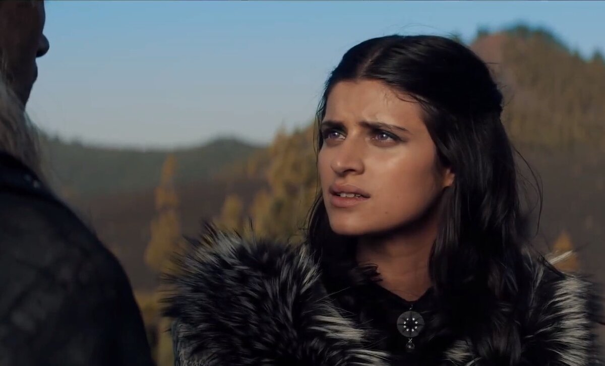 Красотка Йеннифэр, возлюбленная нашего героя