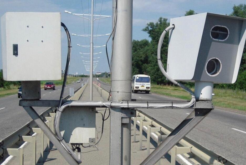 Камеры установленные на дороге. Автоураган камера. Комплекс фотовидеофиксации Скат. Скат комплекс фотофиксации. Комплекс Арена прибор видеофиксации.