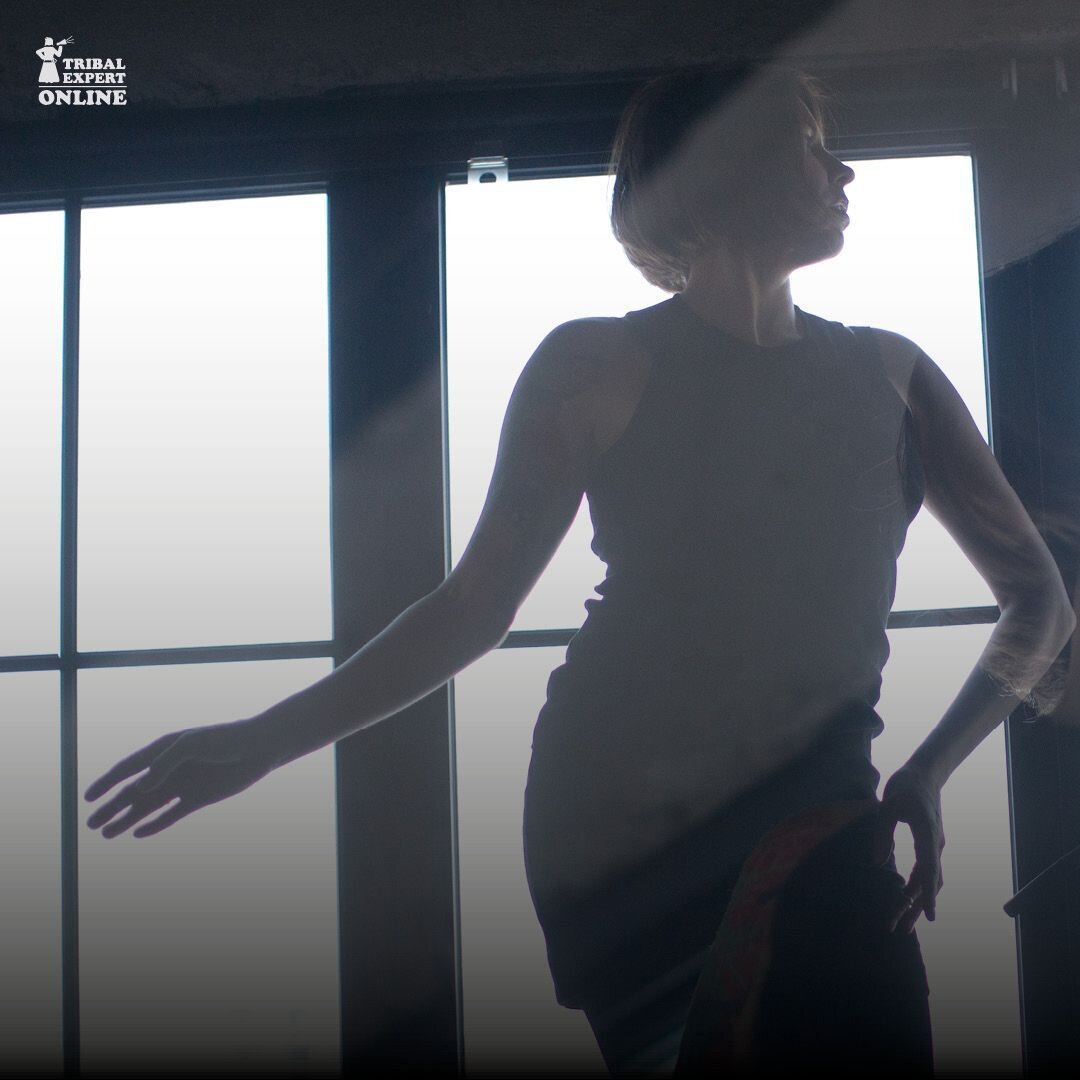 Лена Хаюлина, преподаватель курса "трайбл-фьюжн"