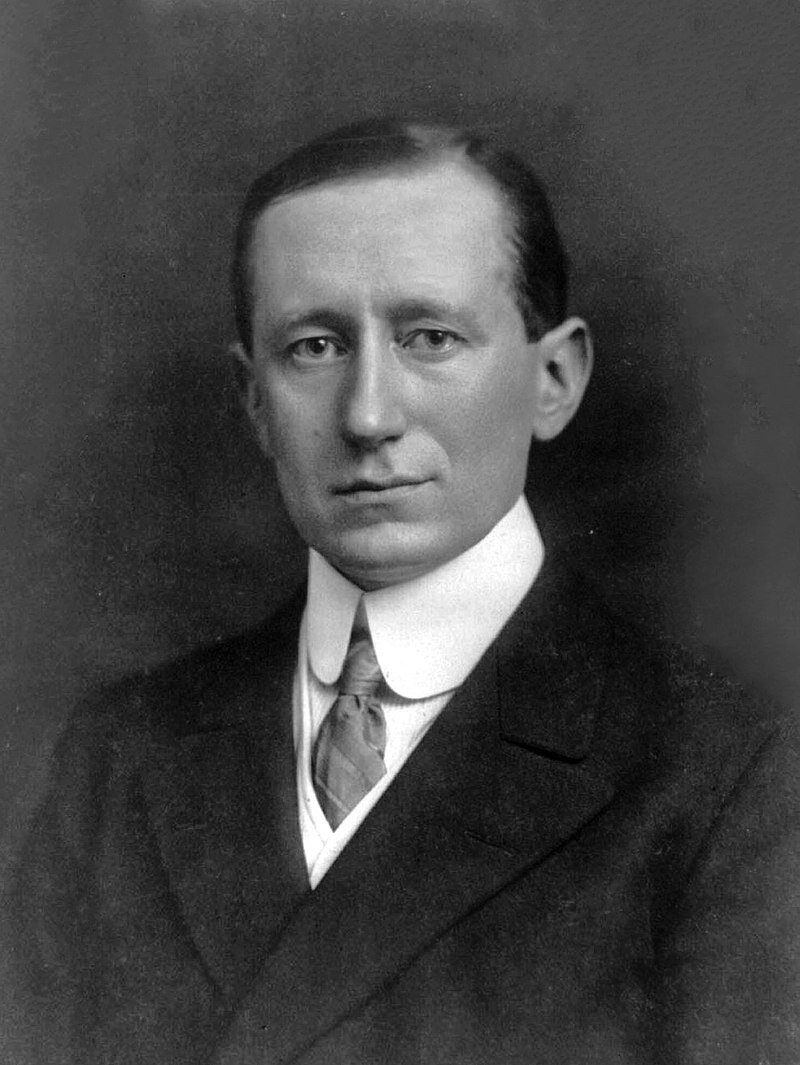Гулье́льмо Джованни Мария Марко́ни (итал. Guglielmo Giovanni Maria Marconi; 25 апреля 1874, Болонья — 20 июля 1937, Рим) — маркиз, итальянский радиотехник и предприниматель, лауреат Нобелевской премии по физике за 1909 год
