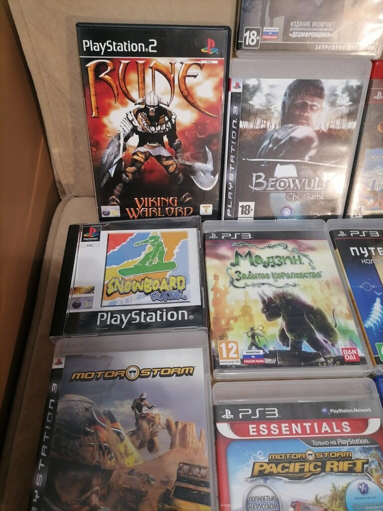 Мадзина в рознице не купить, редкая, он был куплен по объявлению ценник на него в сети от 1000 до 1600, Rune на PS2 куплена на аукционе, как и Snowbord Racers, все остальное куплено в рознице лично