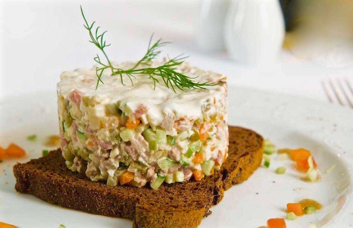 Новые рецепты салатов от столичных ресторанов | lilyhammer.ru