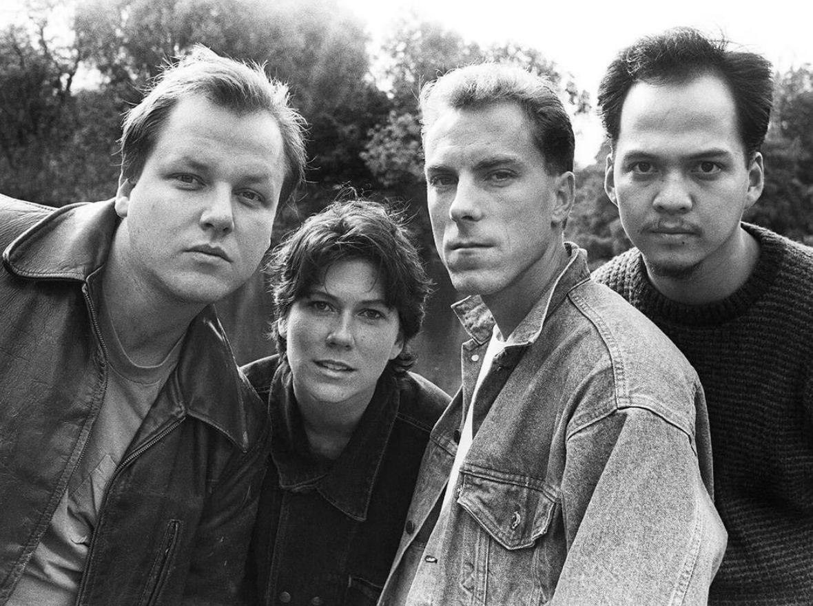 На заре существования. Pixies 1988. Pixies Band. Pixies Surfer Rosa. Pixies в молодости.