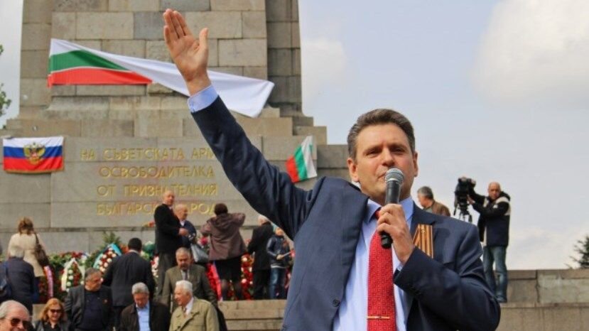 Николай Малинов