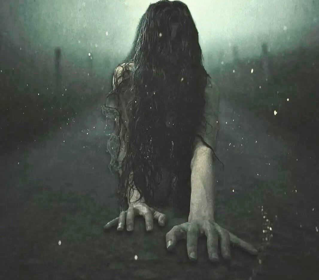 Призрак женщины в лесу. Янсен ван вуурен. Ведьма на кладбище. Мистические истории девушка. Мистические истории девушка.