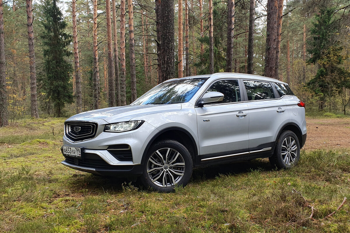 Geely Atlas Pro. Фото CarExpert.ru