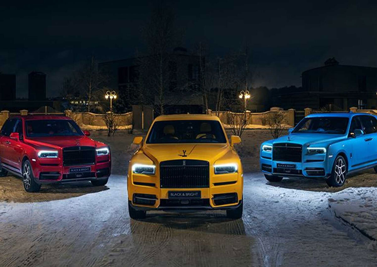 Rolls Royce Cullinan ночью