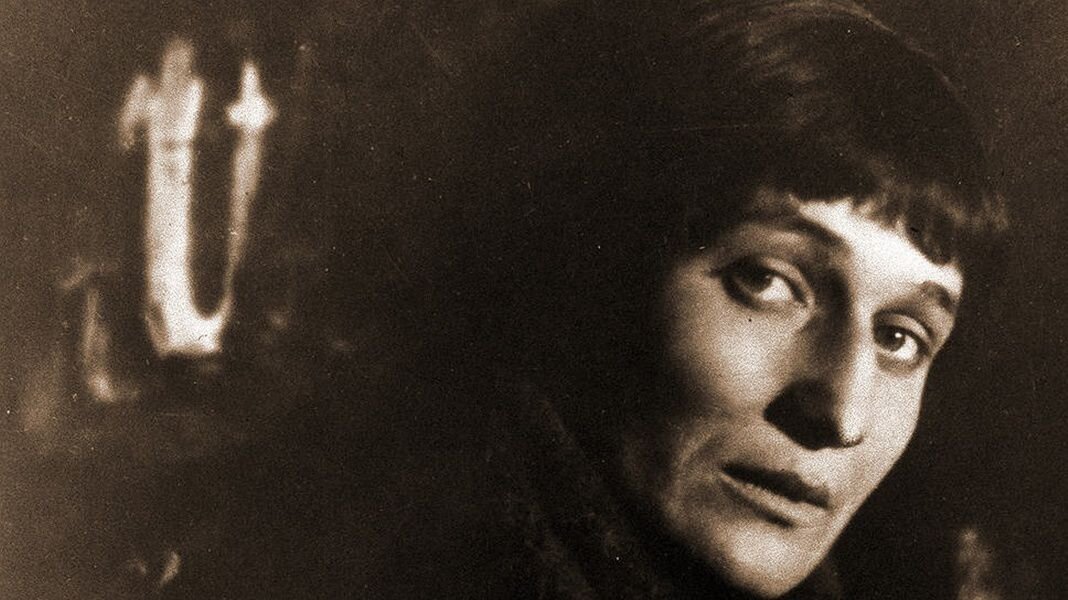 Анна Андреевна Ахматова, 1925 год / Источник фото: https://www.soyuz.ru