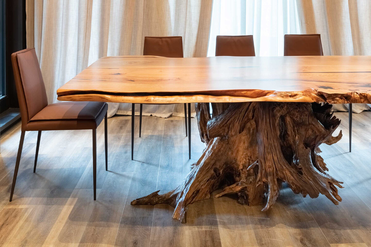 Нога из пня. Стóит ли говорить что-то ещё?