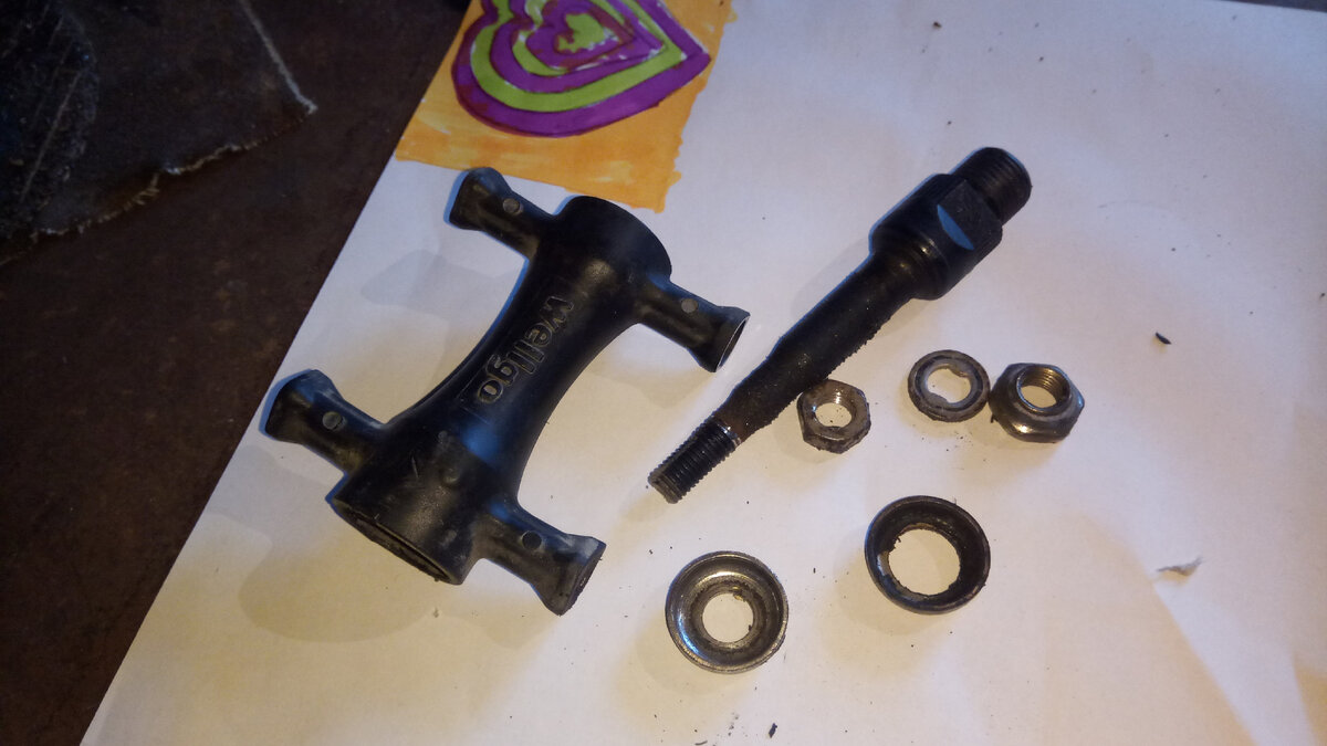 После разбора педалей, как оказалось, не так уж все и плохо.  