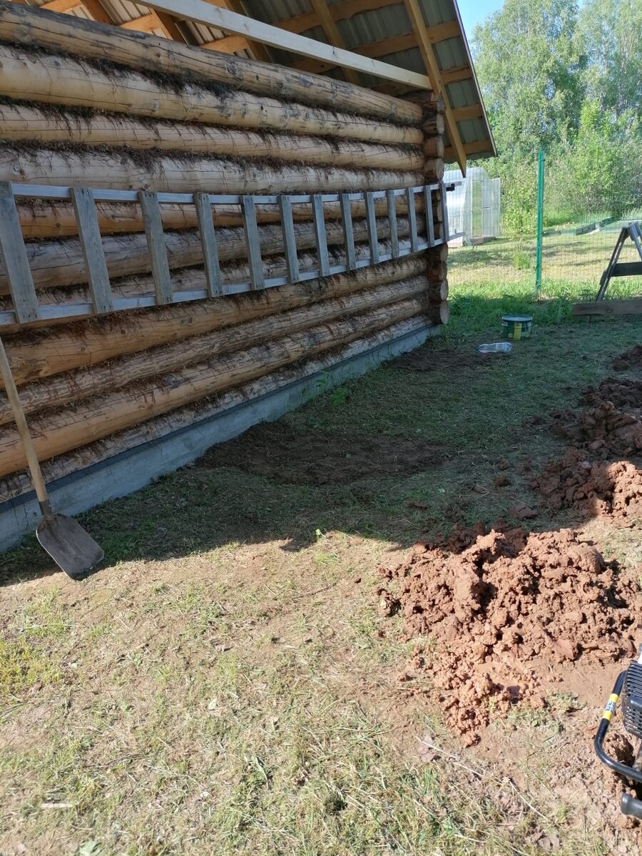 Здесь будет пристрой-дровяник