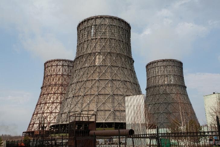    Перенос сроков отключений горчяей воды связан с большим количеством выявленных дефектов и аварий. Фото VN.ru