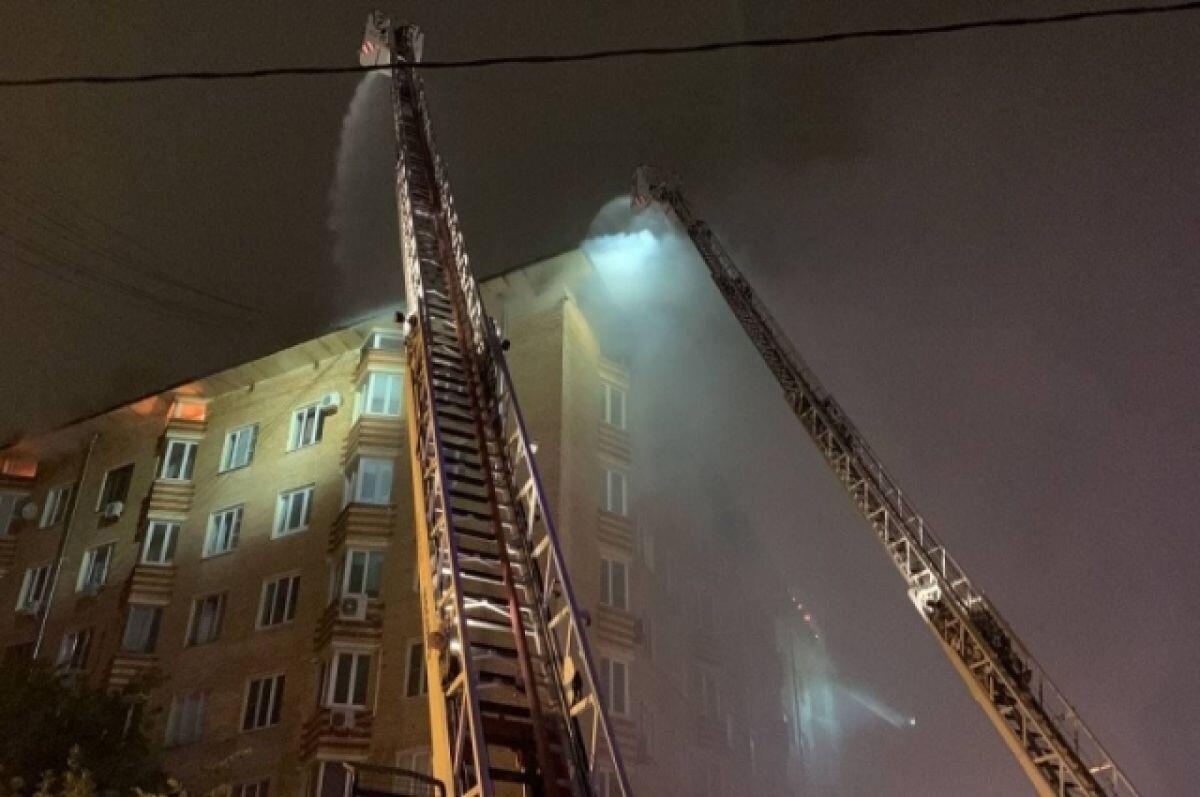    Из горящего дома на Ленинском проспекте в Москве эвакуировали 400 человек