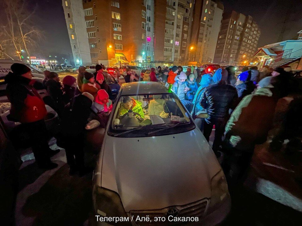     Фото: "Алё, это Сакалов"