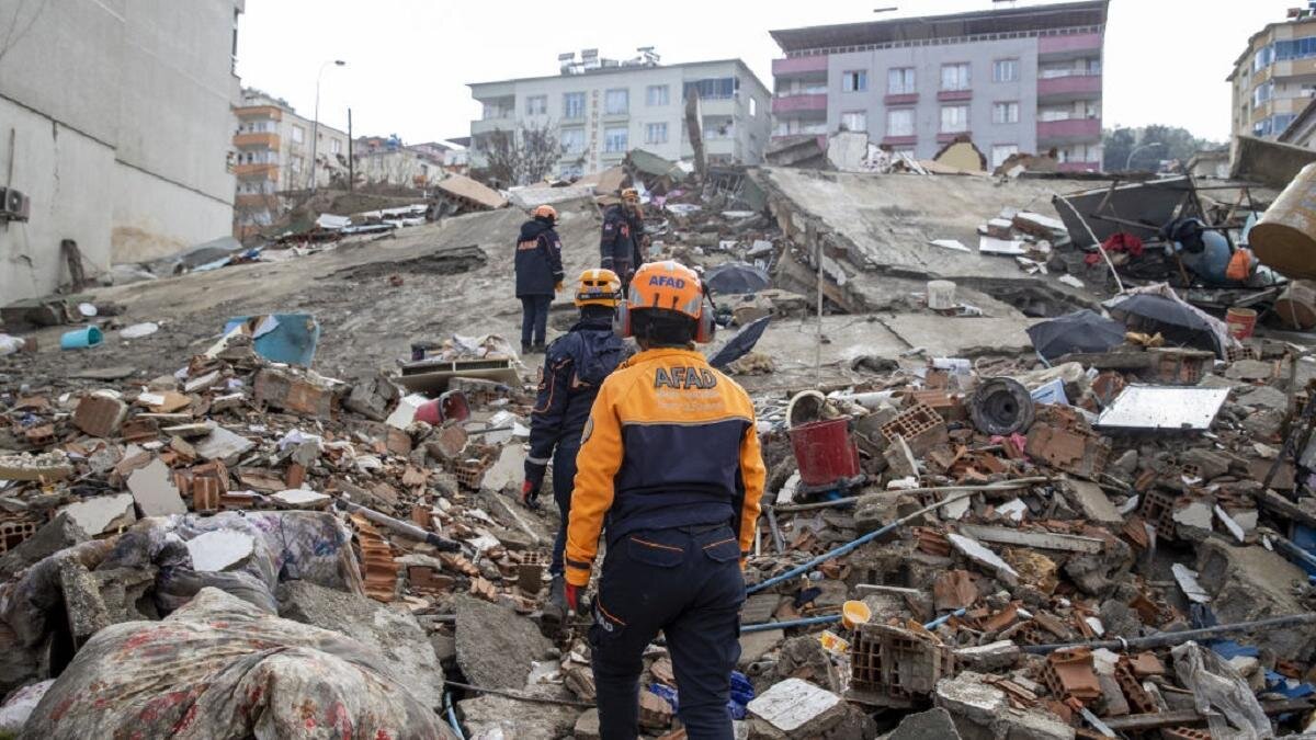    Землетрясение в Турции:Anadolu Agency / Contributor/ Getty Images