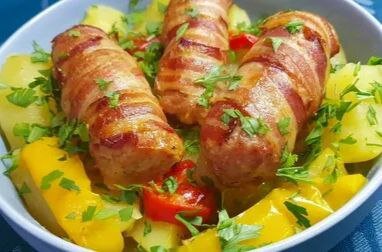 Котлеты с грибной начинкой в беконе