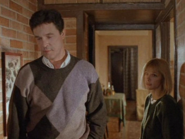 Кадр из фильма "Ночь вопросов" (1993)