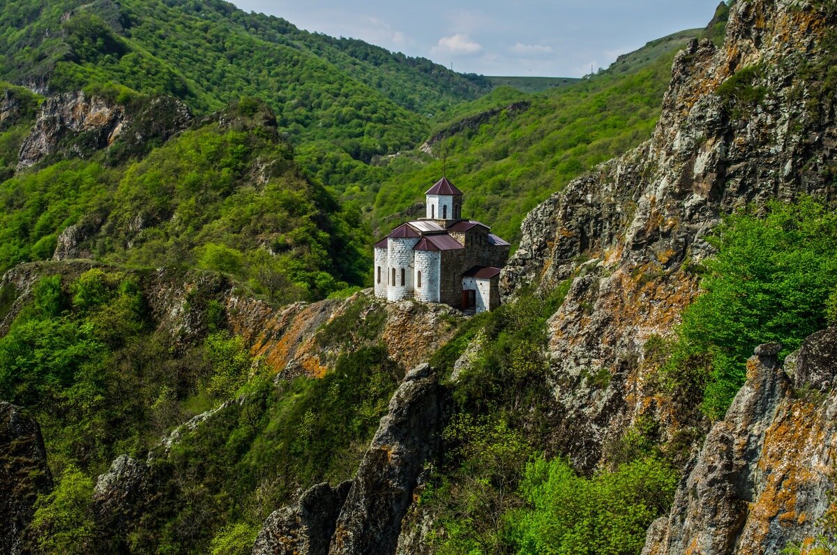 Шоанинский храм Карачаево-Черкесия