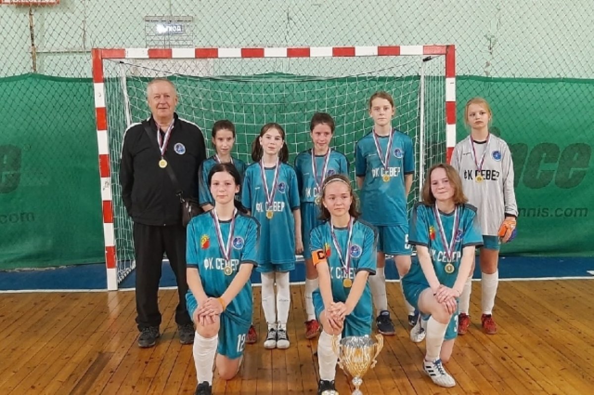    В Елабуге любители мини-футбола лишились единственного зала для игры.