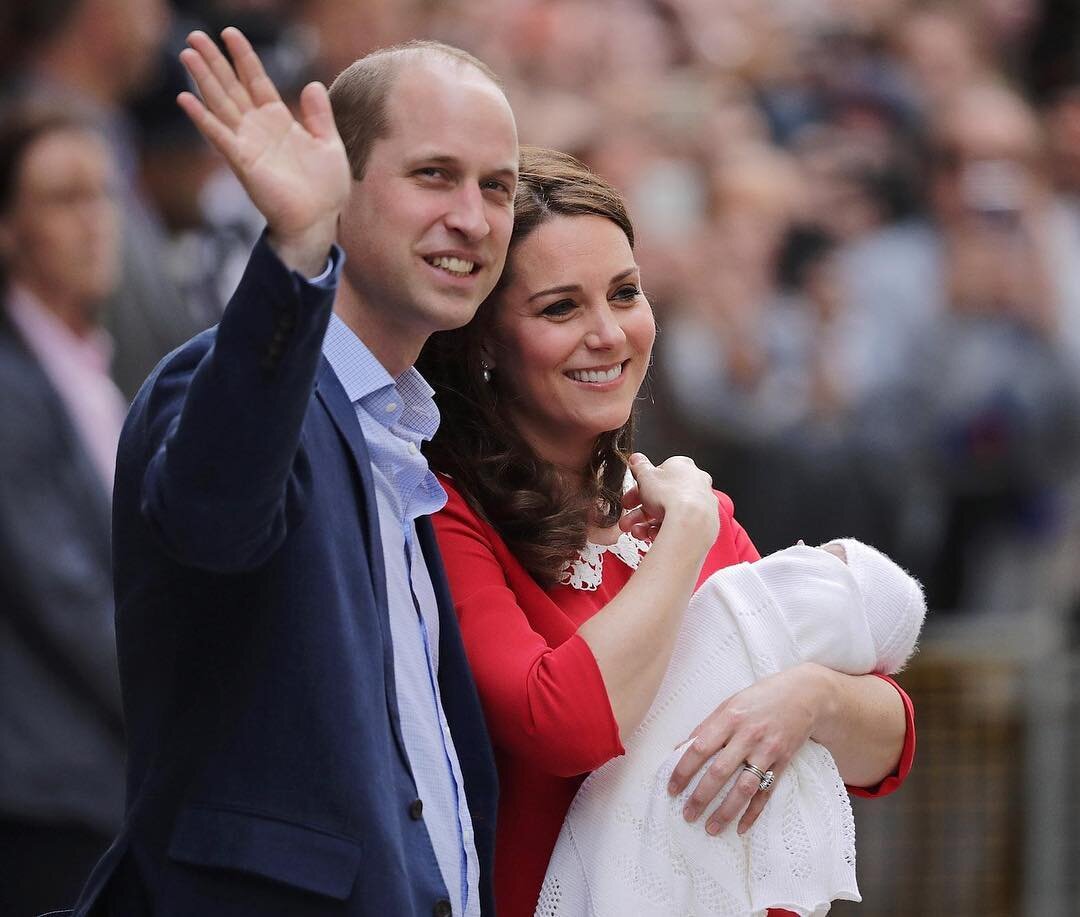 23 апреля 2018 год, день рождения принца Луи. Кэтрин и Уильям спустя несколько часов после родов. 