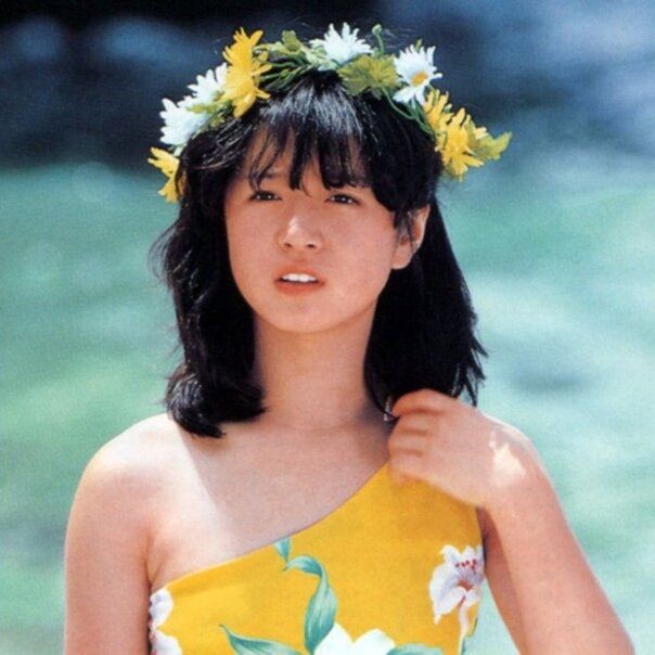Акина Накамори в 1982 году