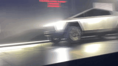 А ей всё нипочём!