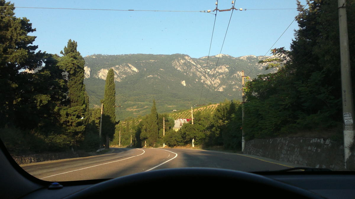 Протяженность трассы симферополь ялта. Трасса Алушта Ялта. Дорога Симферополь Алушта Ялта. Трасса Симферополь Алушта. Трасса Симферополь Ялта.