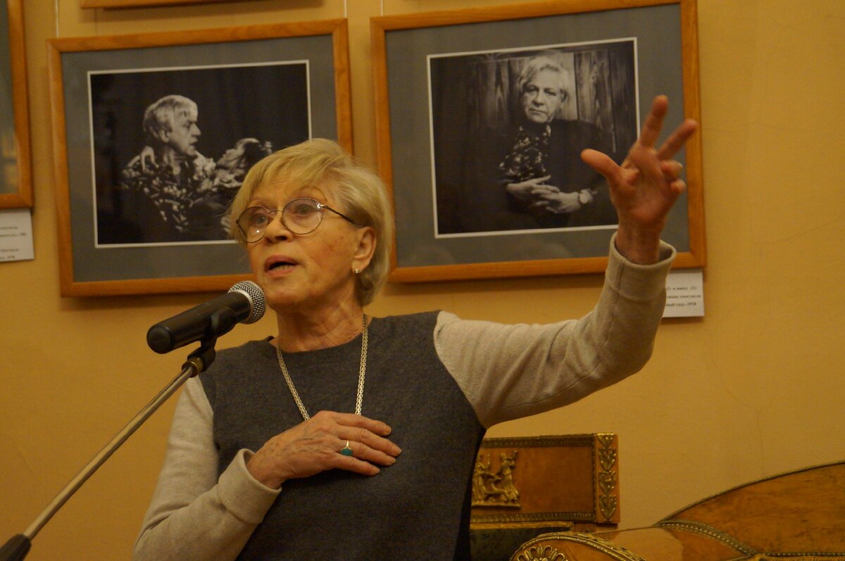 Алиса Фрейндлих в Доме Актера им. Станиславского. Фото Владимира Желтова